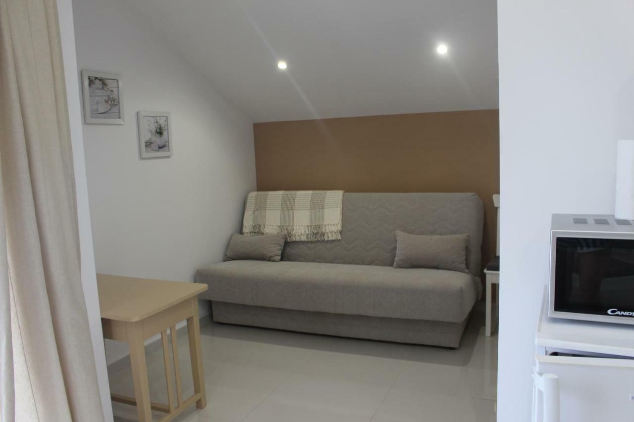 Apartments Helena 比比涅 外观 照片