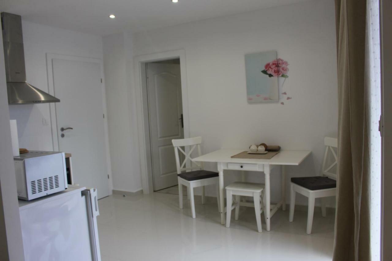 Apartments Helena 比比涅 外观 照片