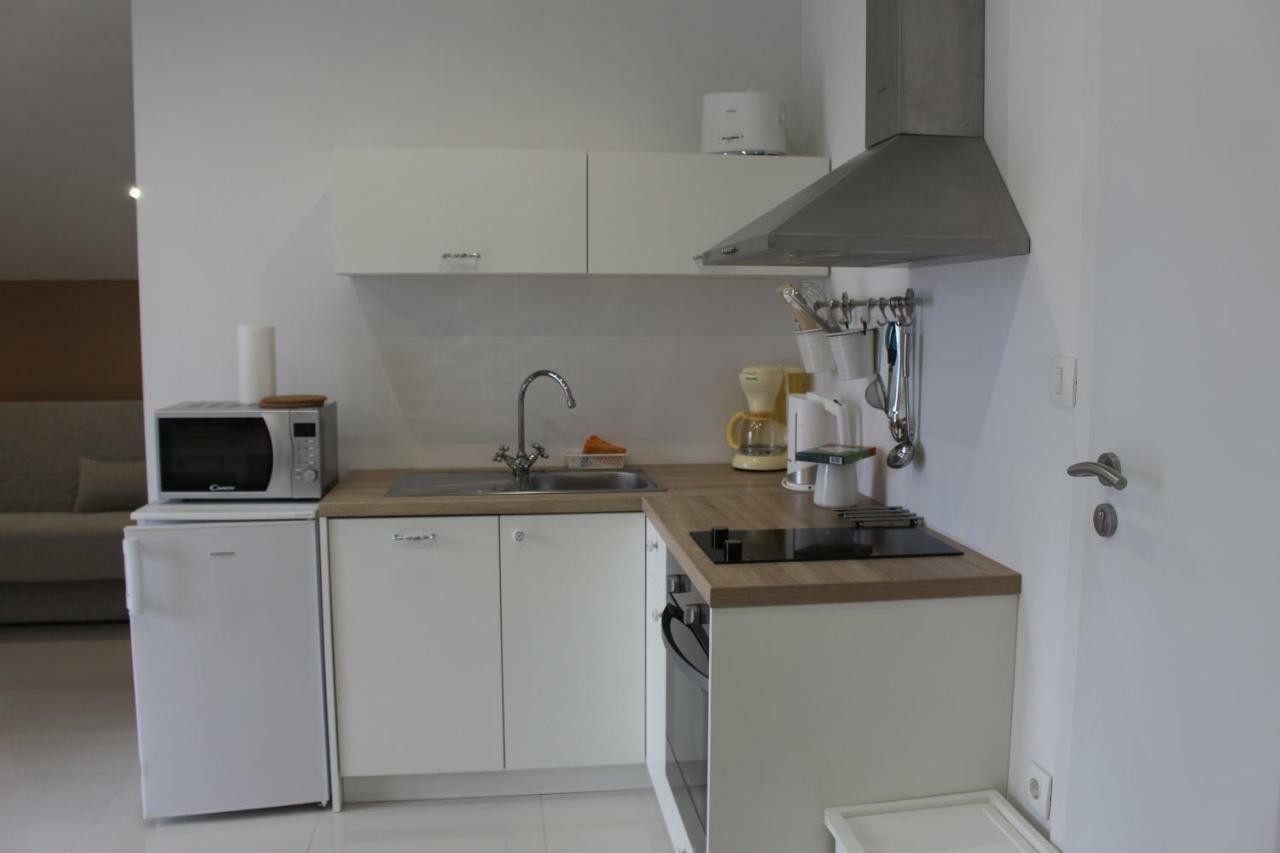 Apartments Helena 比比涅 外观 照片