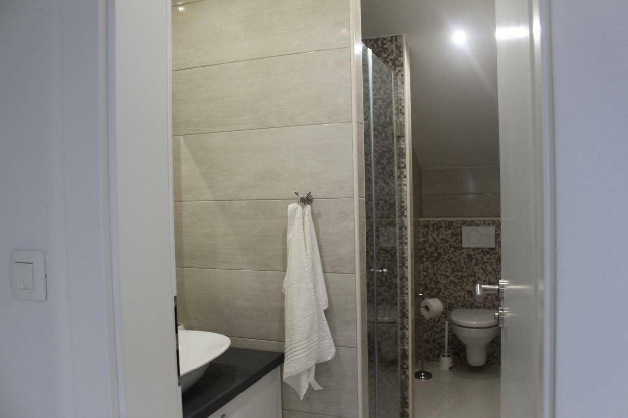 Apartments Helena 比比涅 外观 照片